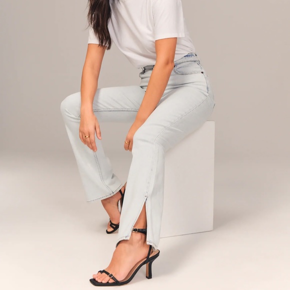 NWT A&F Curve Love Ultra High Rise Slim Straight Jean Size 30L - Picture 7 of 7